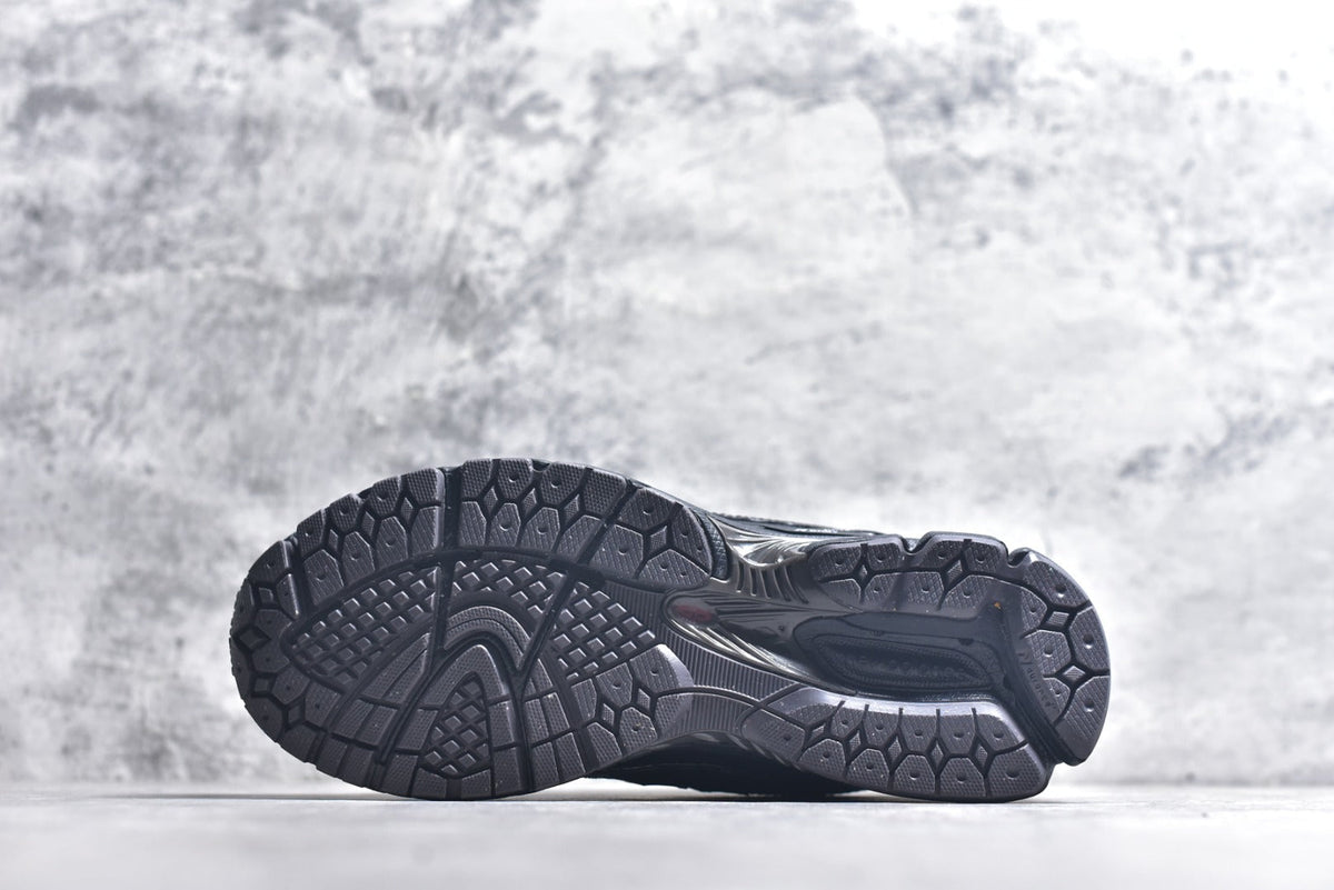 New Balance 1906R – Black / Silver