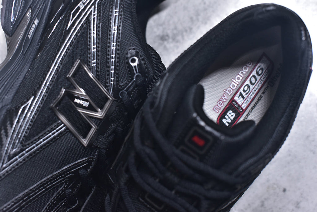 New Balance 1906R – Black / Silver