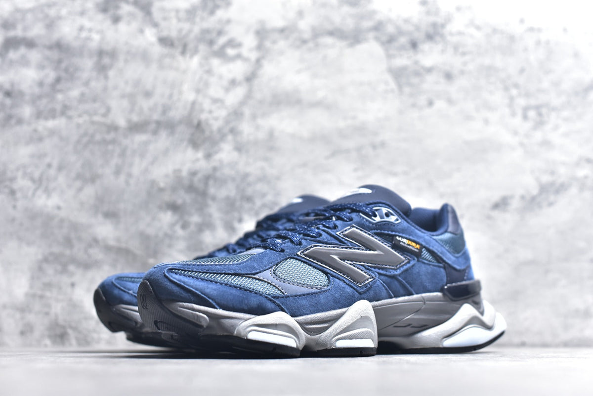 New Balance 9060 – Retro Casual Running Shoe