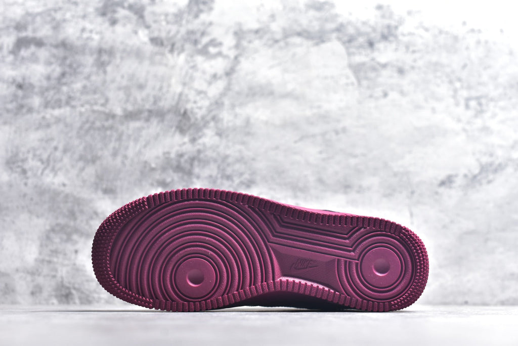 Nike Air Force 1 '07 Low – Air-Cushioned Icon
