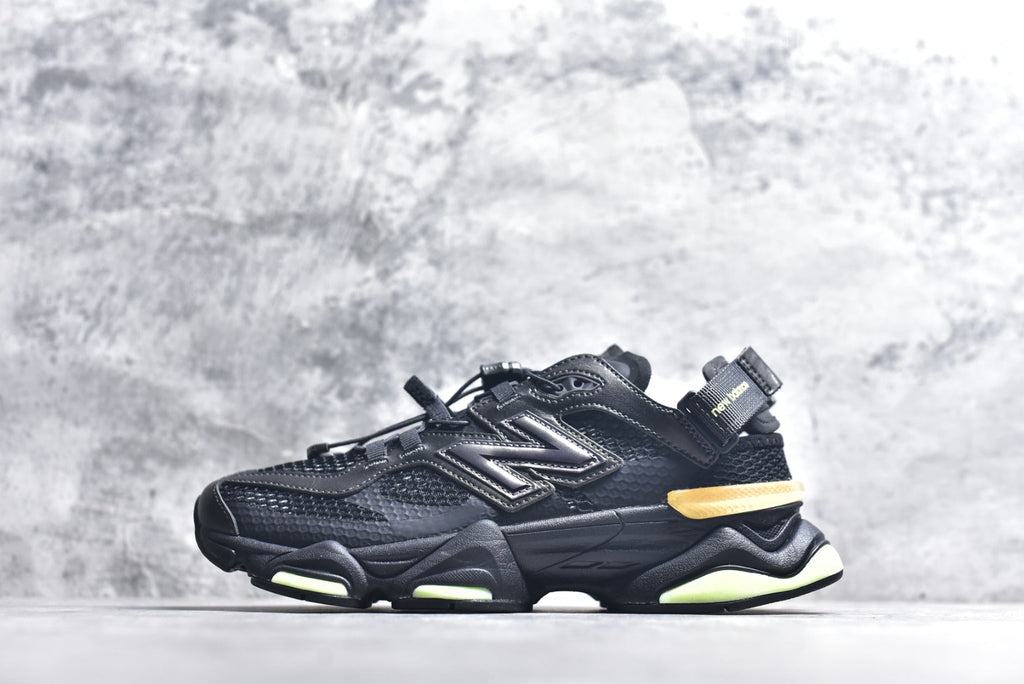 New Balance 9060 – Retro Casual Running Shoe