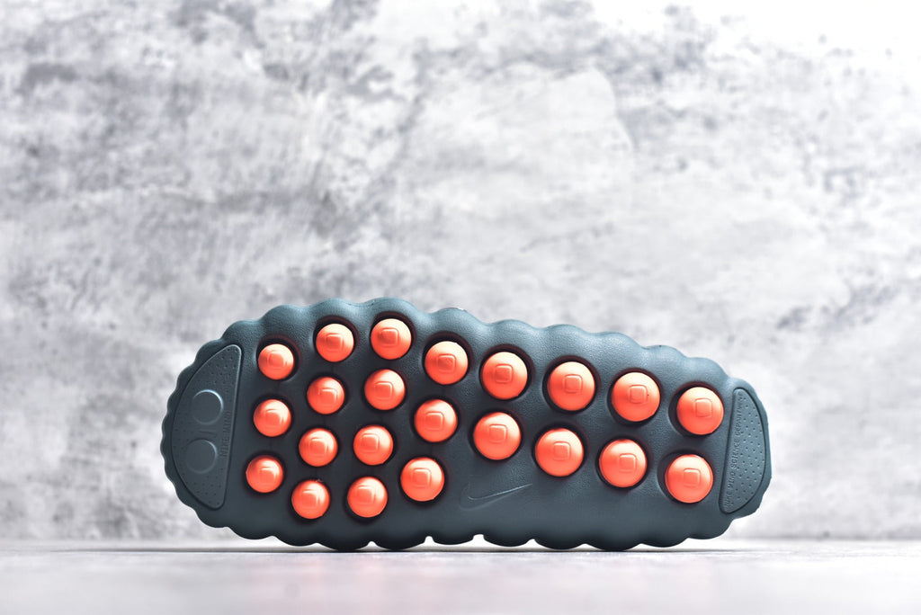 Nike Mind 001 – Closed-Toe Massage Slide | Green