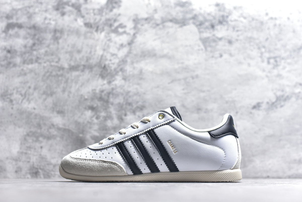 Adidas Originals Japan – Classic Low-Top Trainer