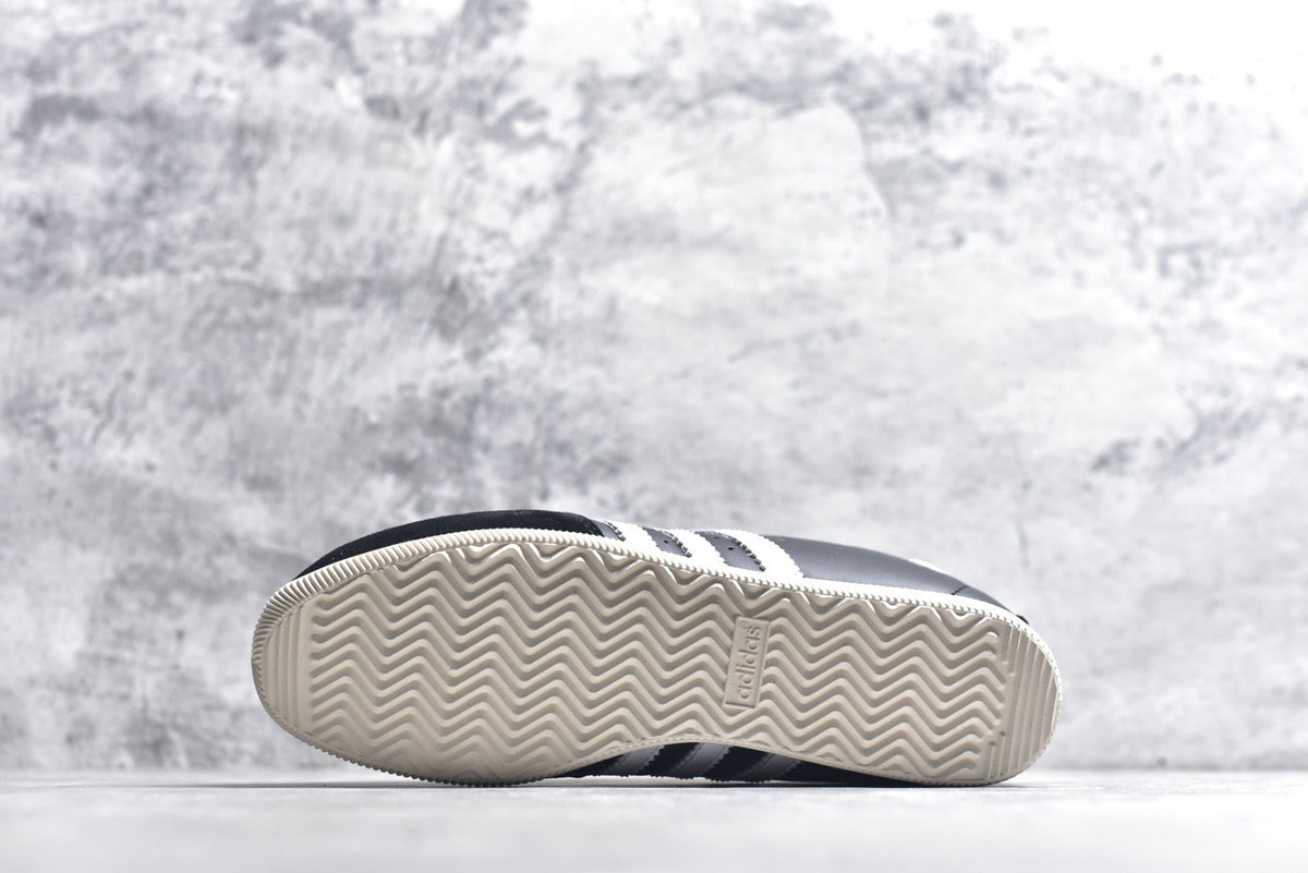 Adidas Originals Japan – Classic Low-Top Trainer | Black / White
