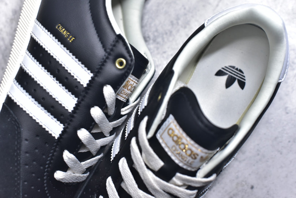 Adidas Originals Japan – Classic Low-Top Trainer | Black / White