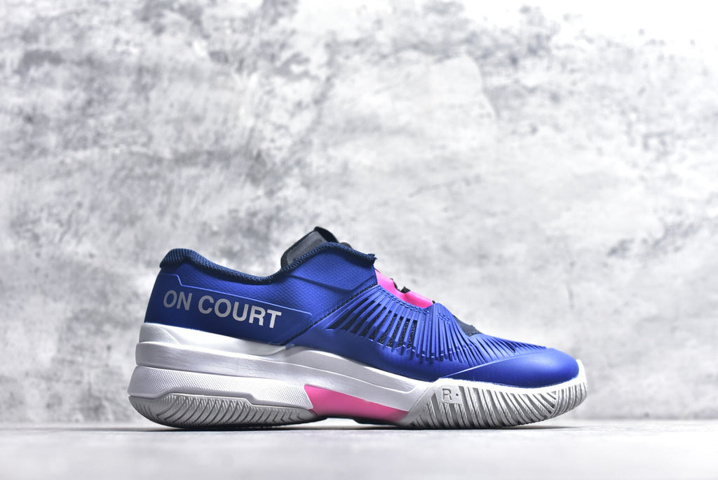 On THE ROGER Pro Fire – Low-Top Tennis Shoe