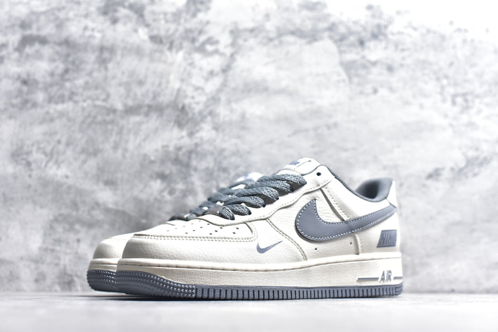 Nike Air Force 1 '07 Low Cream/Grey Swoosh Sneaker JP8028-074