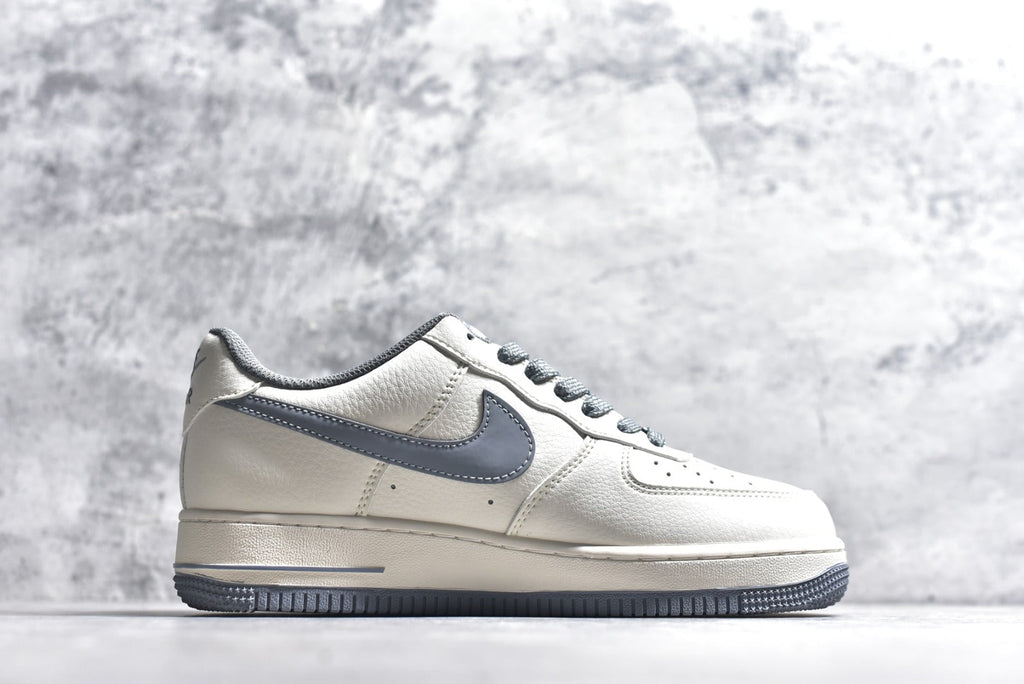 Nike Air Force 1 '07 Low Cream/Grey Swoosh Sneaker JP8028-074