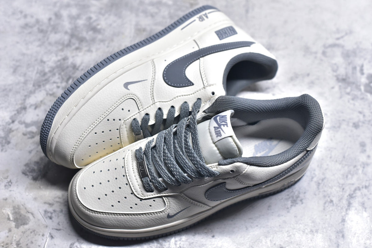 Nike Air Force 1 '07 Low Cream/Grey Swoosh Sneaker JP8028-074