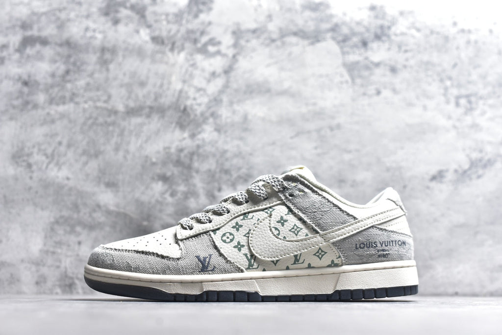 Nike SB Dunk Low Light Grey/Cream Monogram Print Sneaker XX3168-141
