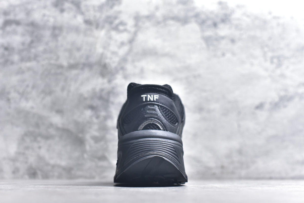 The North Face Hedgehog Low-Top Hiking Shoe NF0A8ADUKY4