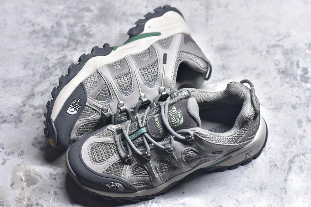 The North Face Hedgehog Low-Top Hiking Shoe NF0A8ADU-7E8