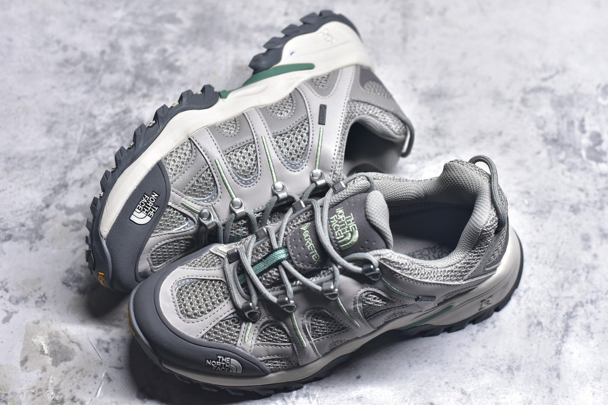 The North Face Hedgehog Low-Top Hiking Shoe NF0A8ADU-7E8