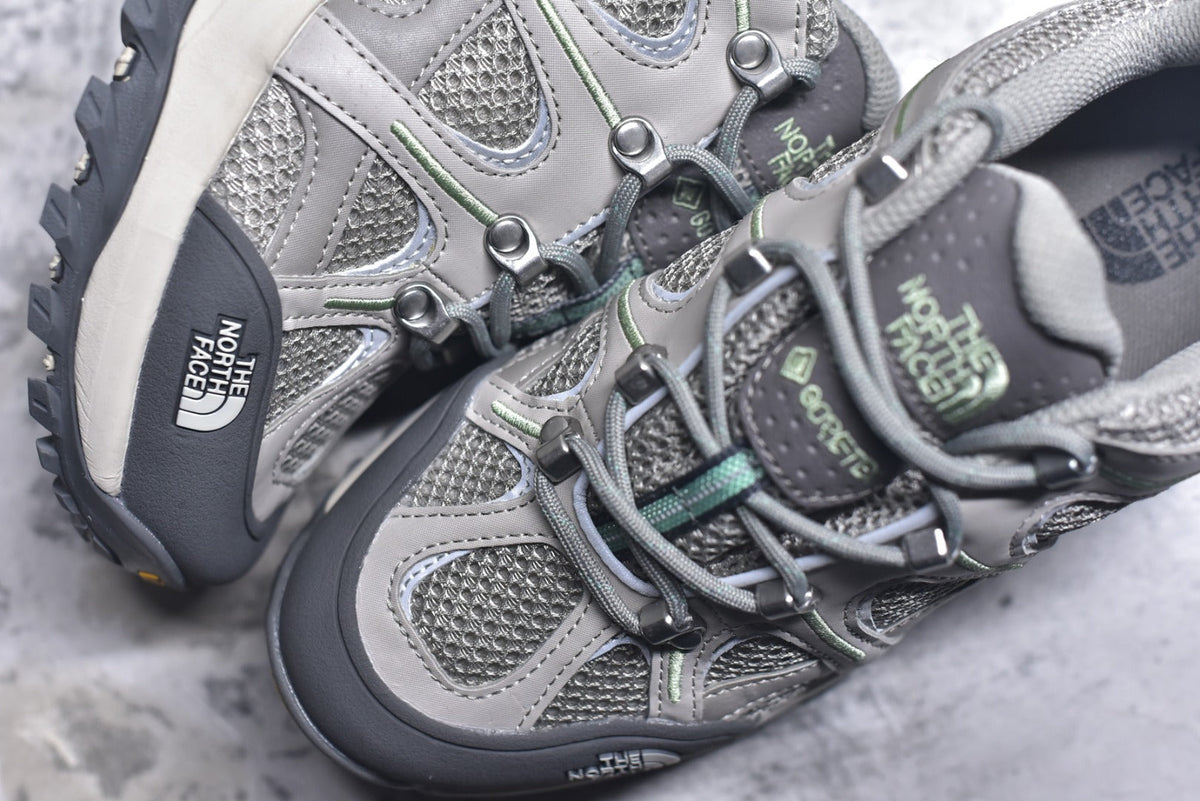 The North Face Hedgehog Low-Top Hiking Shoe NF0A8ADU-7E8