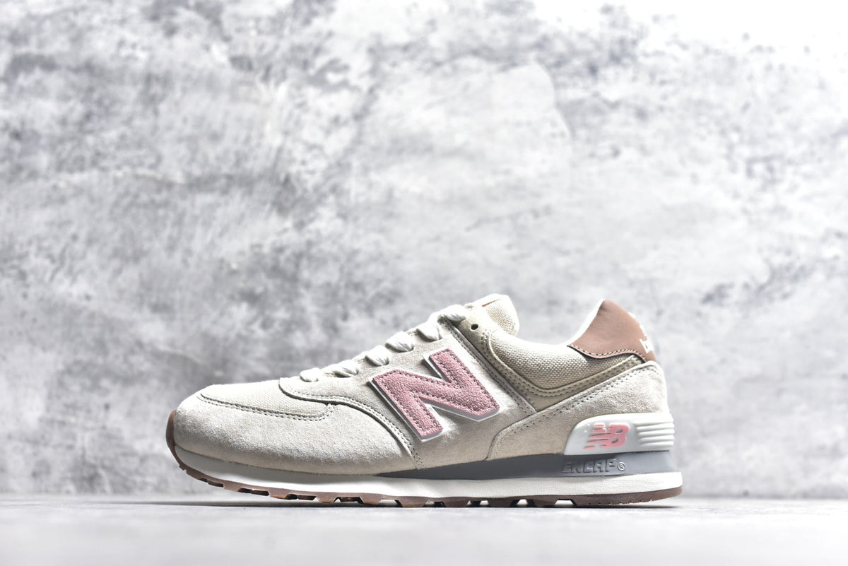 New Balance 574 Retro Low-Top Running Sneaker WL574NR2