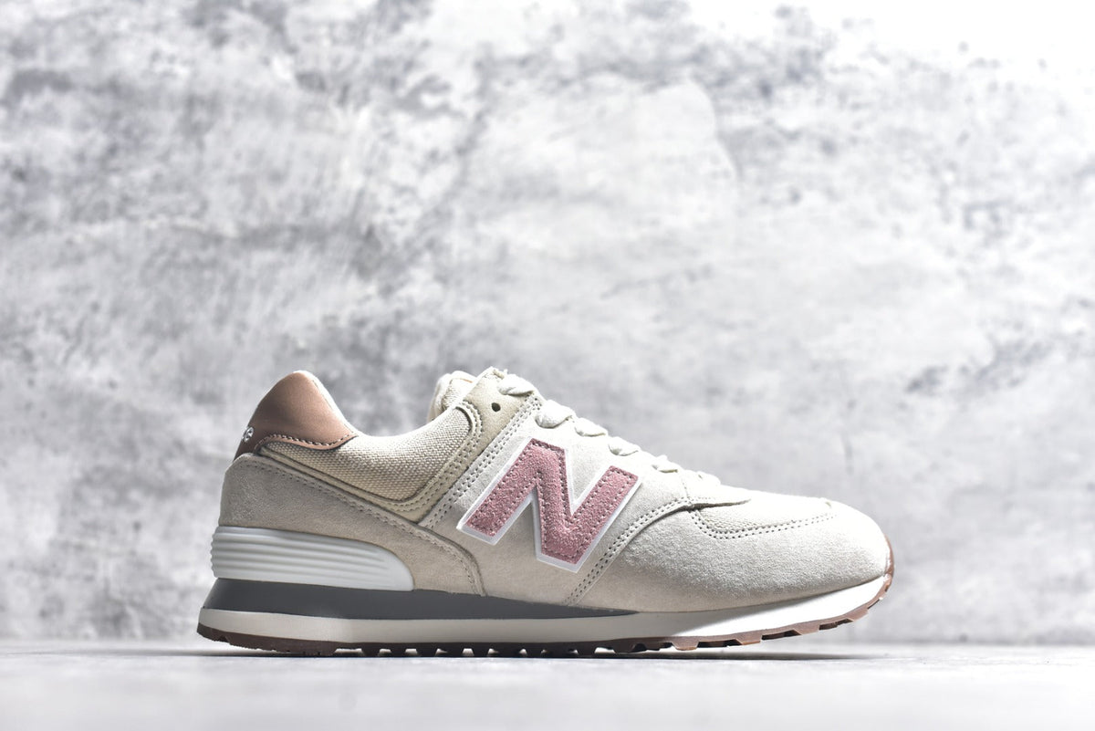 New Balance 574 Retro Low-Top Running Sneaker WL574NR2