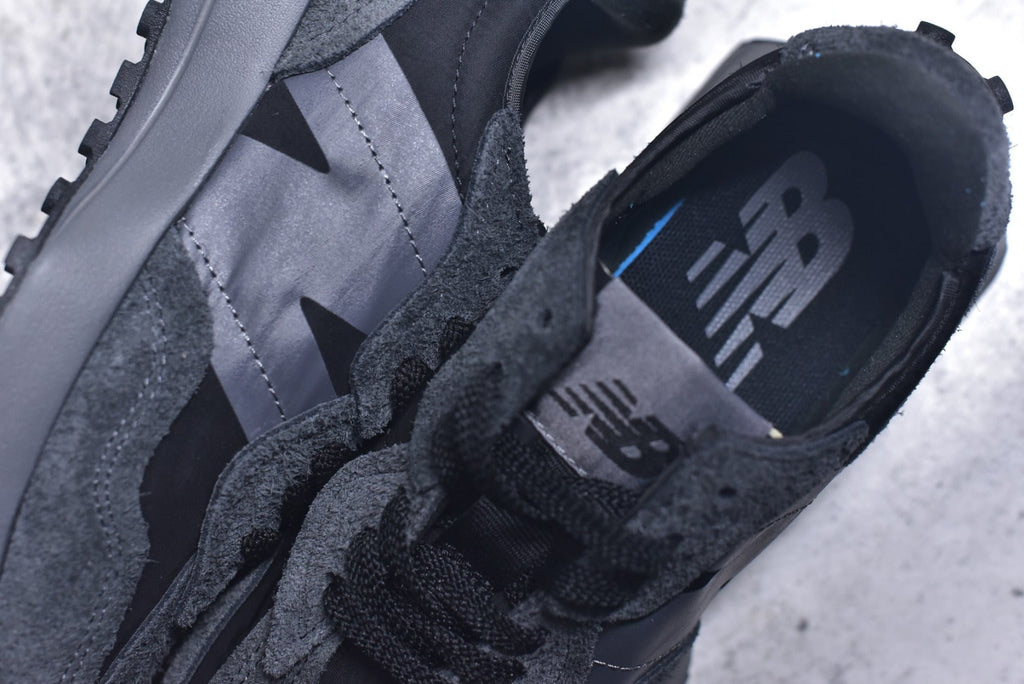 New Balance 327 Retro Low-Top Lifestyle Sneaker U327WCD