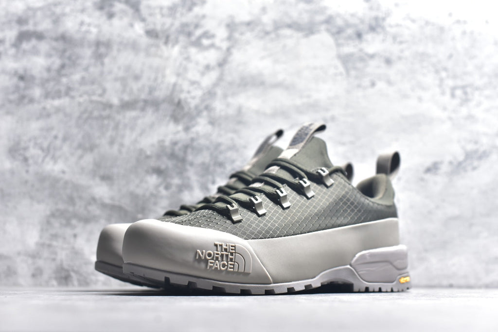 The North Face Chilkat V Cognito WP Low-Top Waterproof Outdoor Shoe NS93Q75K-8OR