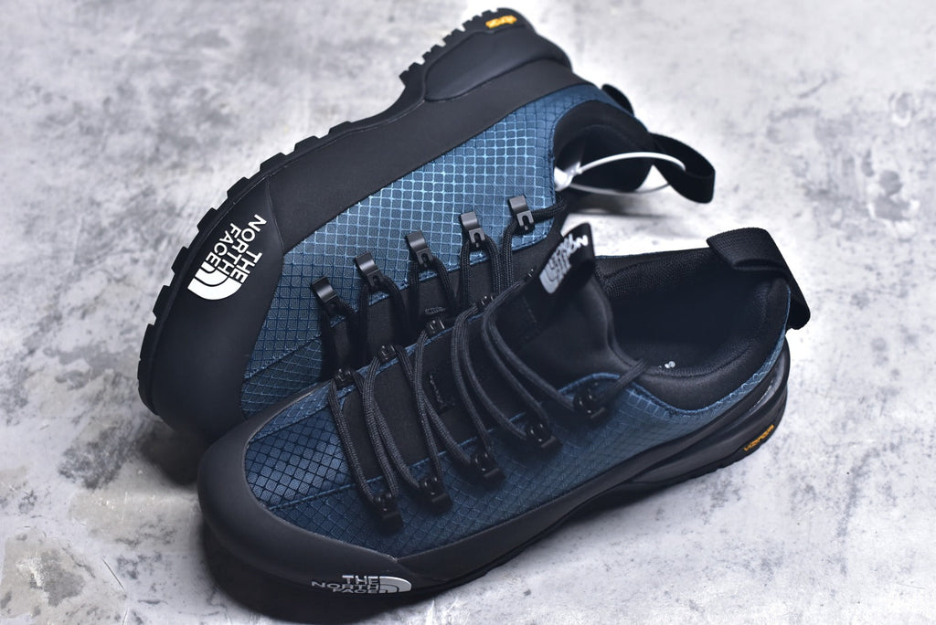 The North Face Chilkat V Cognito WP Low-Top Waterproof Outdoor Shoe NF0A817BKOW-087
