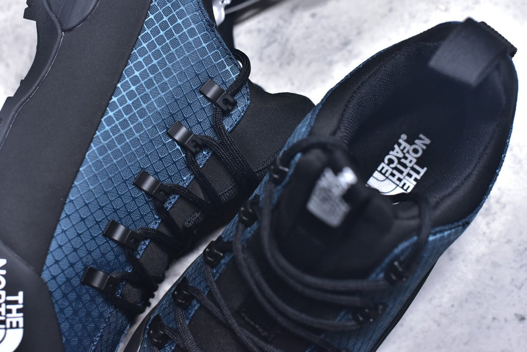 The North Face Chilkat V Cognito WP Low-Top Waterproof Outdoor Shoe NF0A817BKOW-087