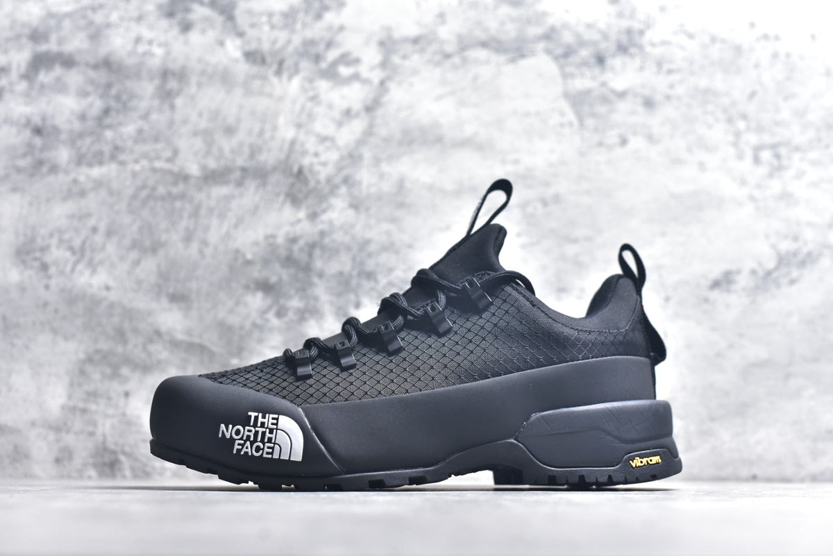 The North Face Chilkat V Cognito WP Low-Top Waterproof Outdoor Shoe NF0A817BKX7-085