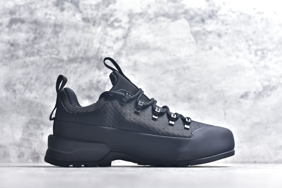 The North Face Chilkat V Cognito WP Low-Top Waterproof Outdoor Shoe NF0A817BKX7-085