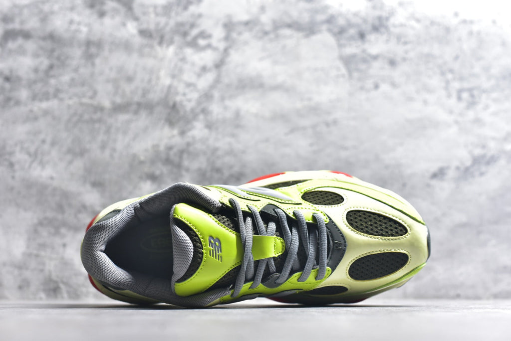 New Balance 983 | Retro Casual Running Shoe