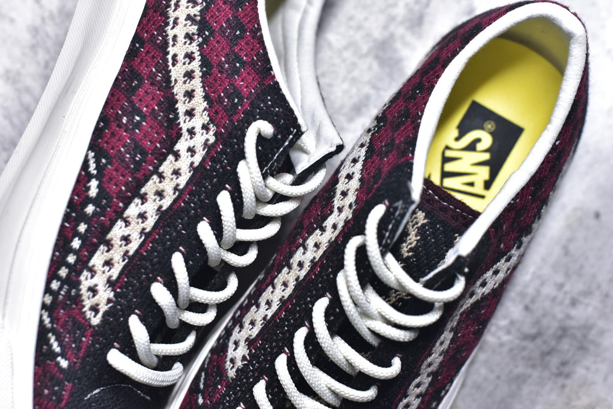 Vans Old Skool 165V | Classic Low-Top Vulcanized Canvas Skate Shoe (VN000EFKBRD)