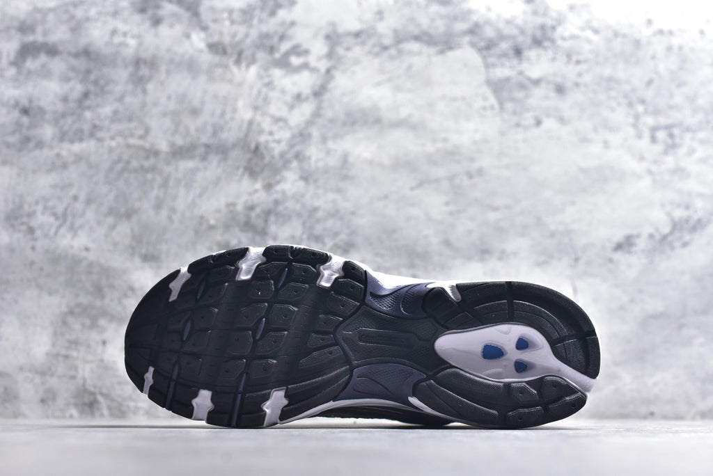 New Balance 530 | Retro Casual Running Shoe (MR530153)