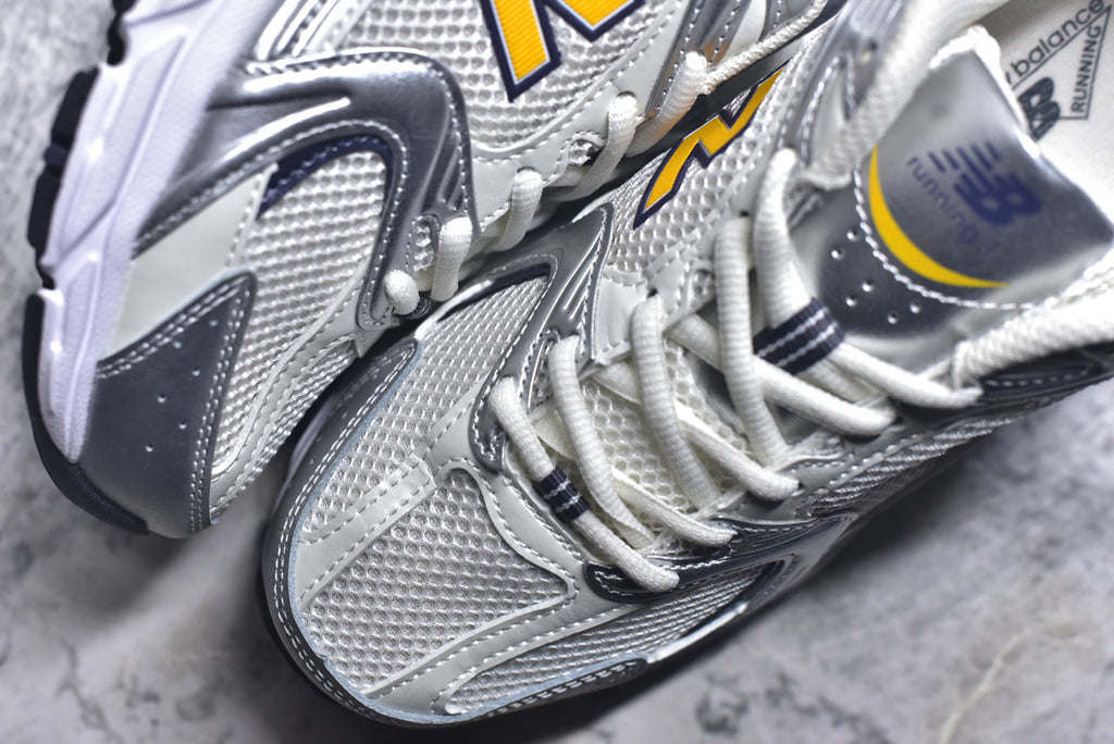 New Balance 530 | Retro Casual Running Shoe (MR530153)
