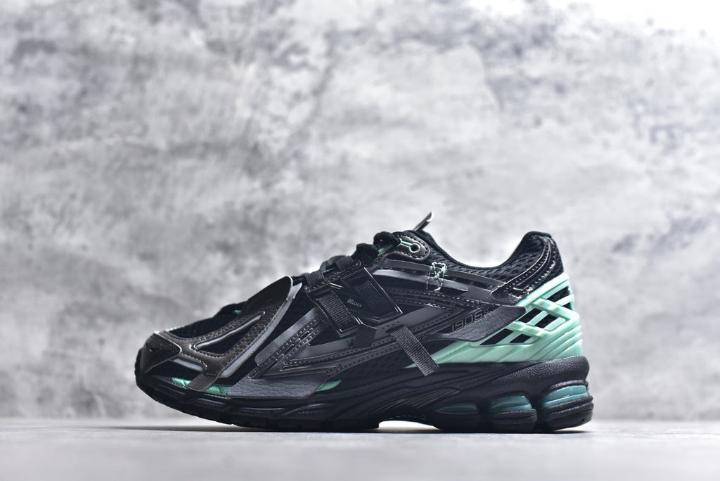New Balance 1906 | Retro Dad-Style Casual Running Shoe (U19063Y0)