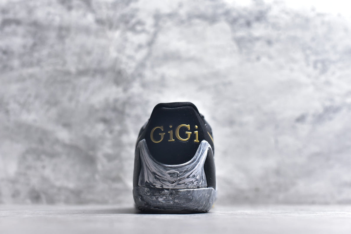 Nike Kobe 9 Low Protro EM "Mambacita" | Low-Top Basketball Shoe – Black/White (FZ7333-002)