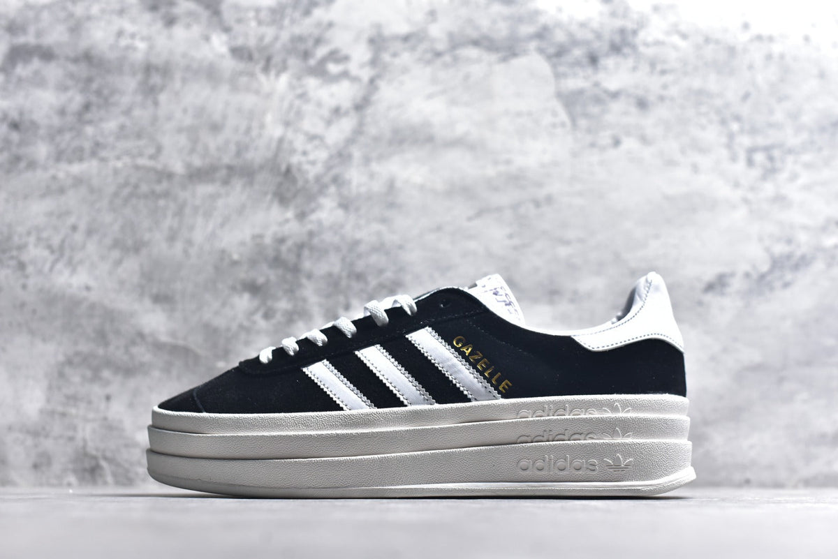 Adidas Originals Samba OG | Retro Classic Lightweight Low-Top Skate Shoe (HQ6912)