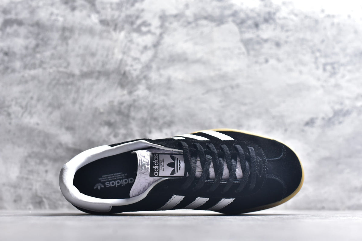 Adidas Originals Samba OG | Retro Classic Lightweight Low-Top Skate Shoe (IE0876)