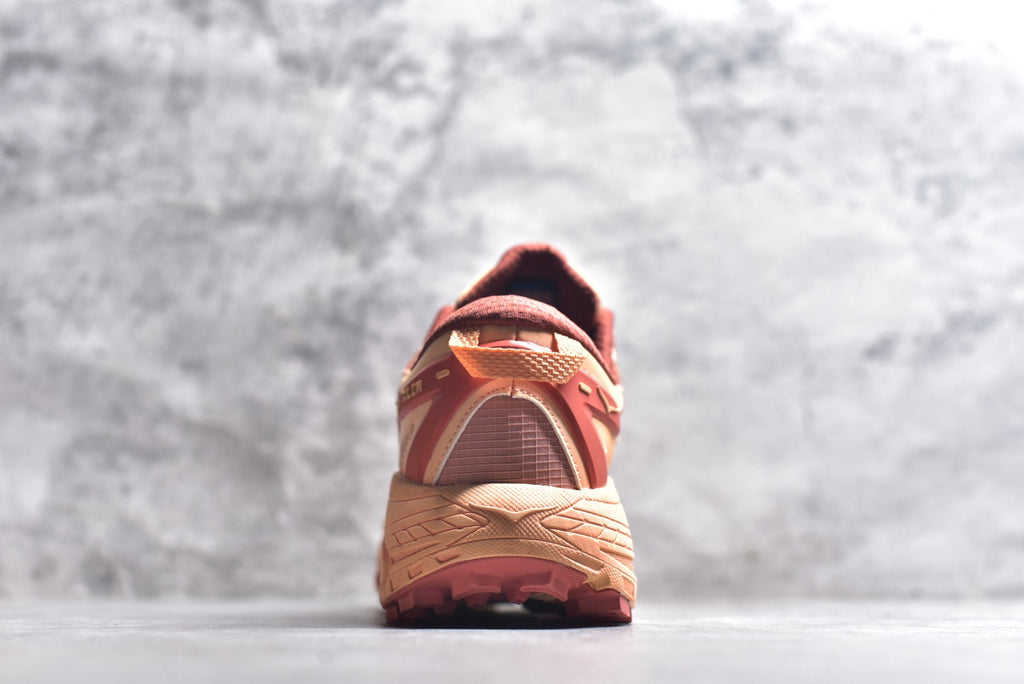 Hoka Mafate Speed 2 | Ultra-Light Thick-Sole Mountain Trail Running Shoe (1181770-PCHD)