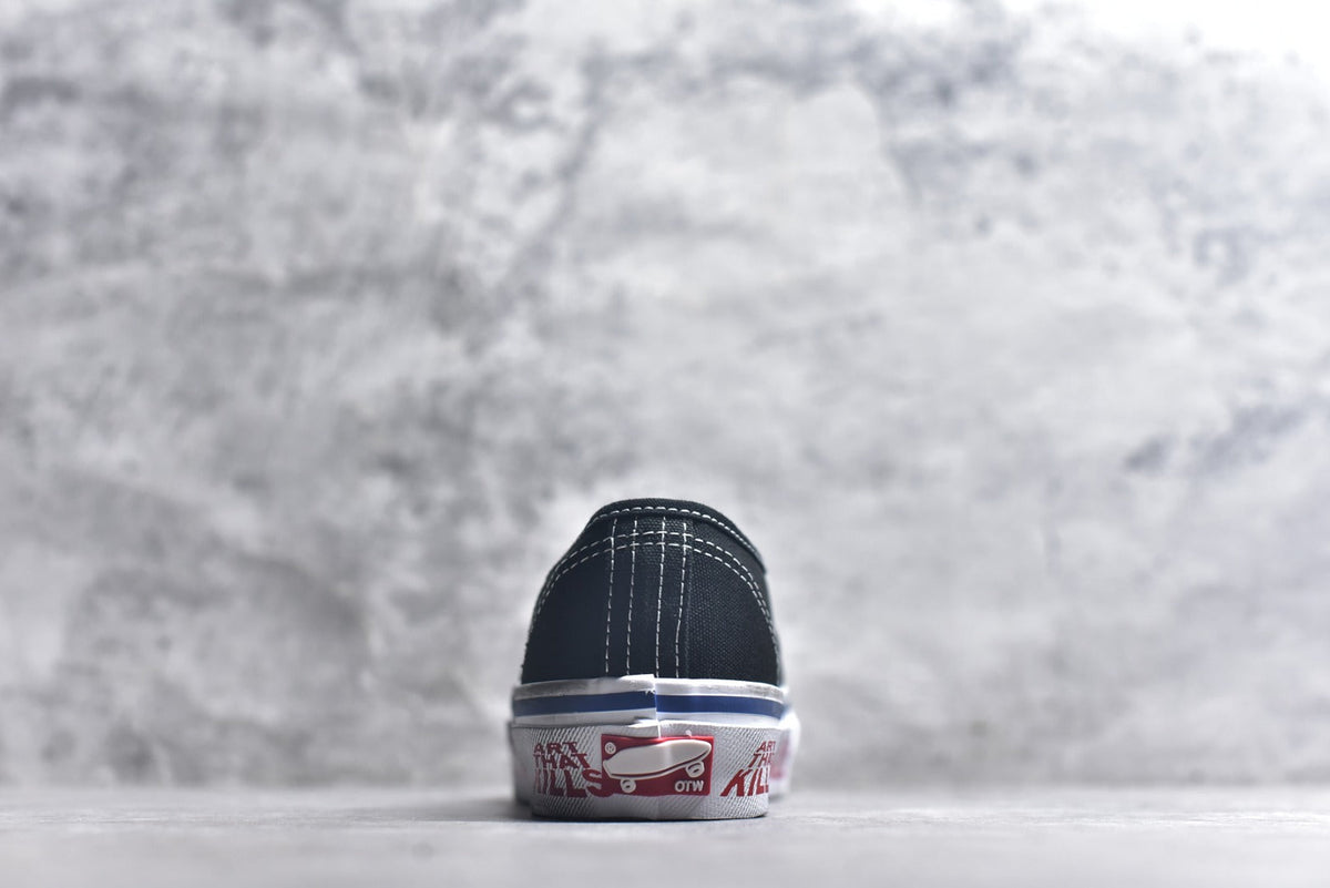 Vans LX Authentic 44 | Premium Leather Low-Top Skate Shoe – Unisex (VN000EEUBLA)