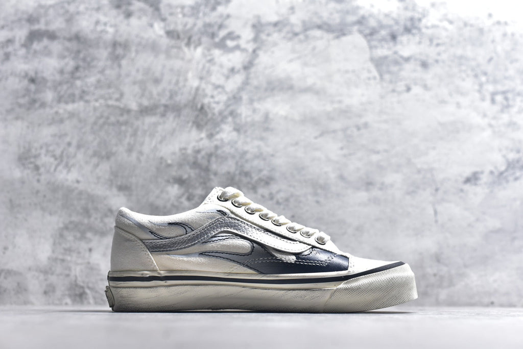 Vans Old Skool | Flame Series Low-Top Casual Skate Shoe (VN000D9RCCZ1)