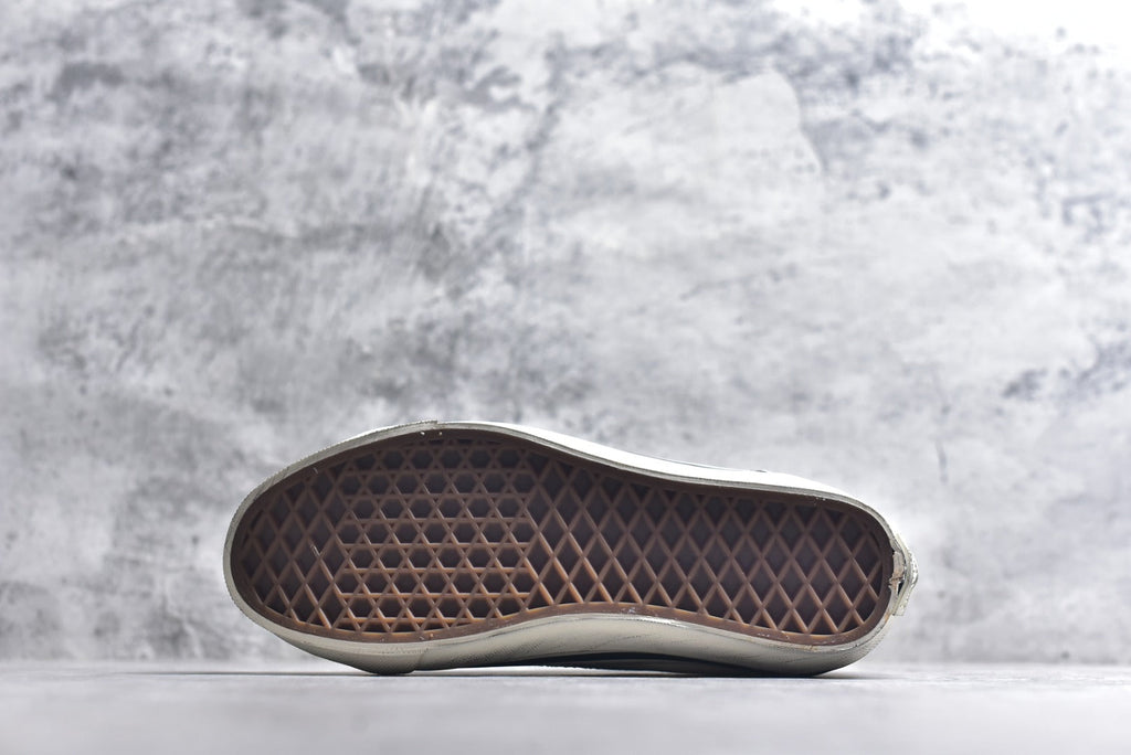 Vans Old Skool | Flame Series Low-Top Casual Skate Shoe (VN000D9RCCZ1)