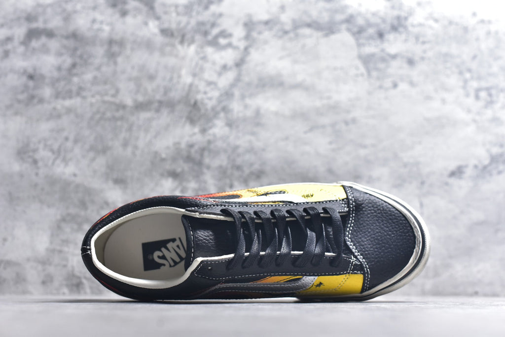 Vans Old Skool | Flame Series Low-Top Casual Skate Shoe (VN000D9RCJK)