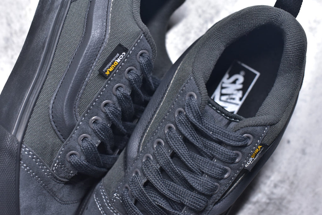Vans Knu Skool Cordura | Low-Top Skate Shoe – Black/Grey (VN000EE6O79)