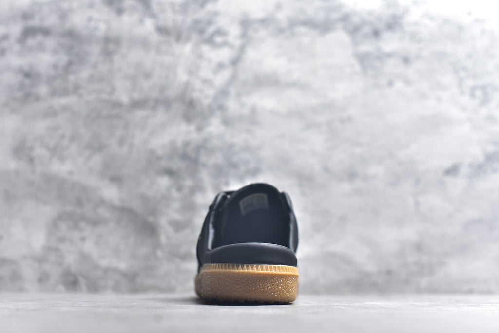 Adidas Originals Samba OG Mule | Retro Classic Lightweight Slip-On Shoe (KH7720)