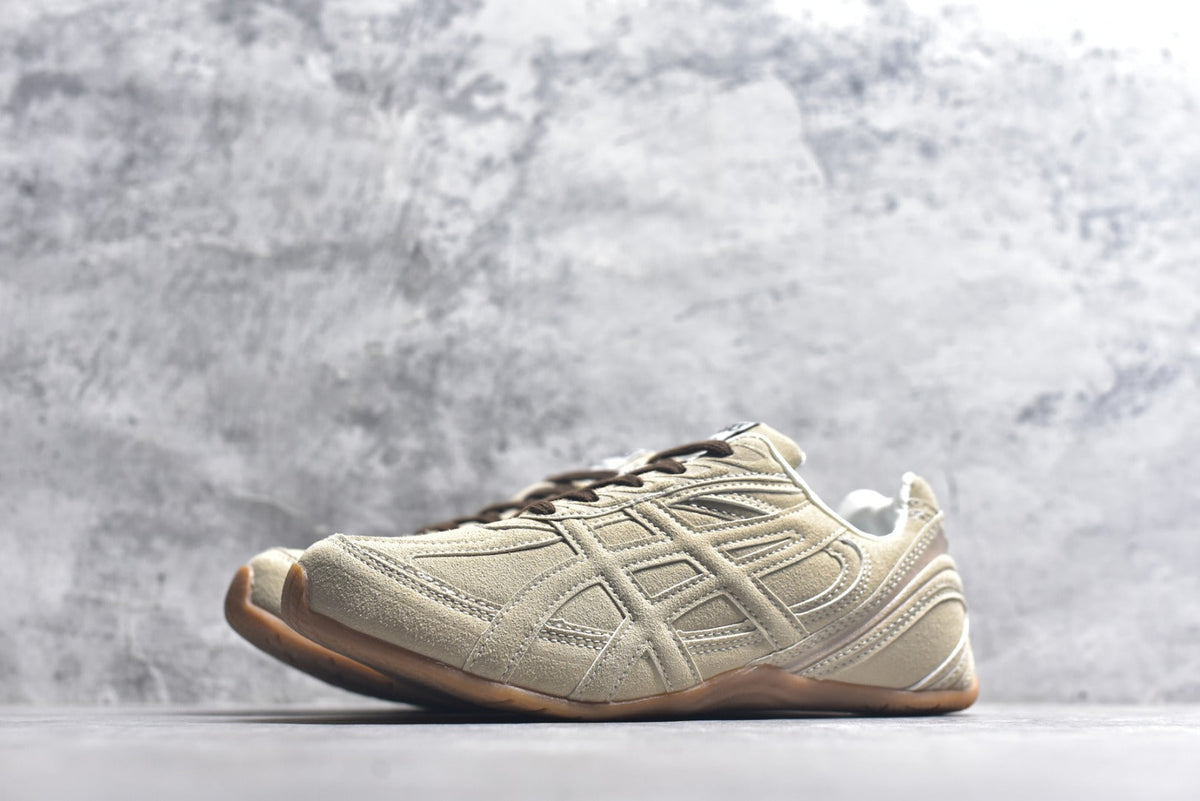 ASICS GEL-PHAI Z Retro Running-Inspired Casual Sneaker – Unisex | Style No. 1203B471-020