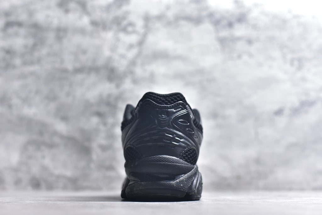 ASICS GEL-KAYANO 14 Retro Cushioned Running Shoes