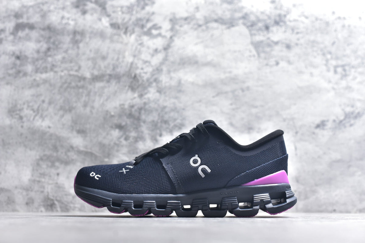 On Cloud X 4 Low-Top Training & Running Shoe – Unisex