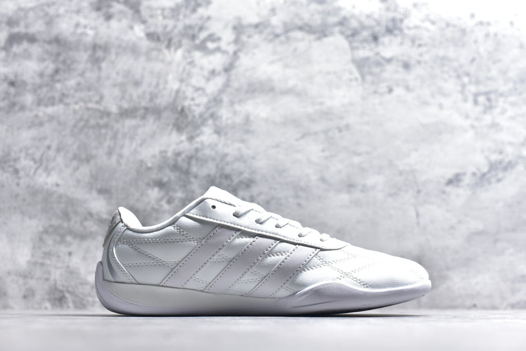 adidas Adipista Trainers Casual Sneaker – Unisex | Style No. HQ9161