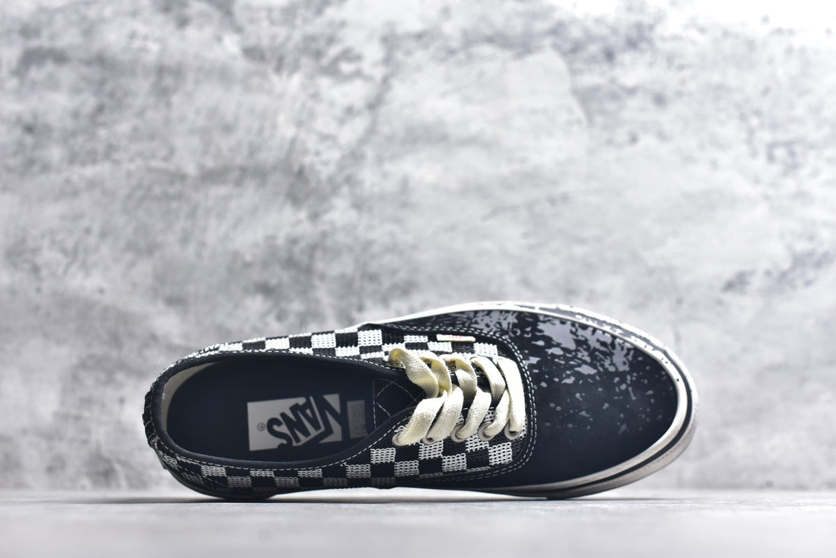 Vans LX Old Skool 36 Low-Top Casual Skate Sneaker – Unisex | Style No. VN000E8VBLK